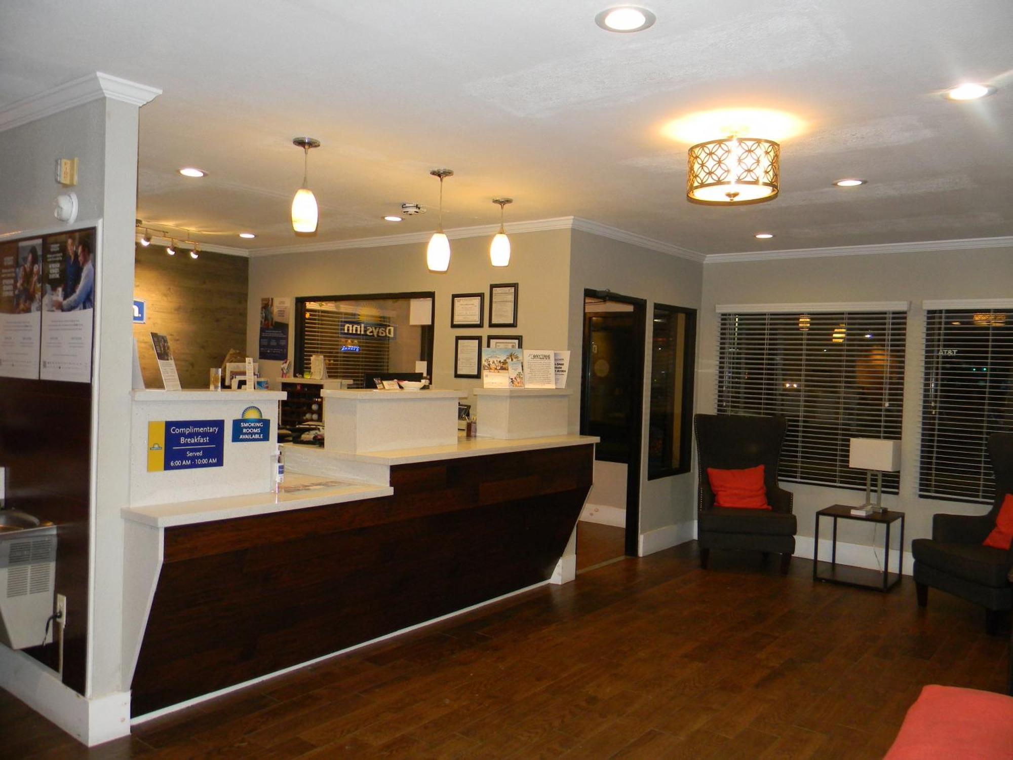 Days Inn By Wyndham Bainbridge Exteriér fotografie