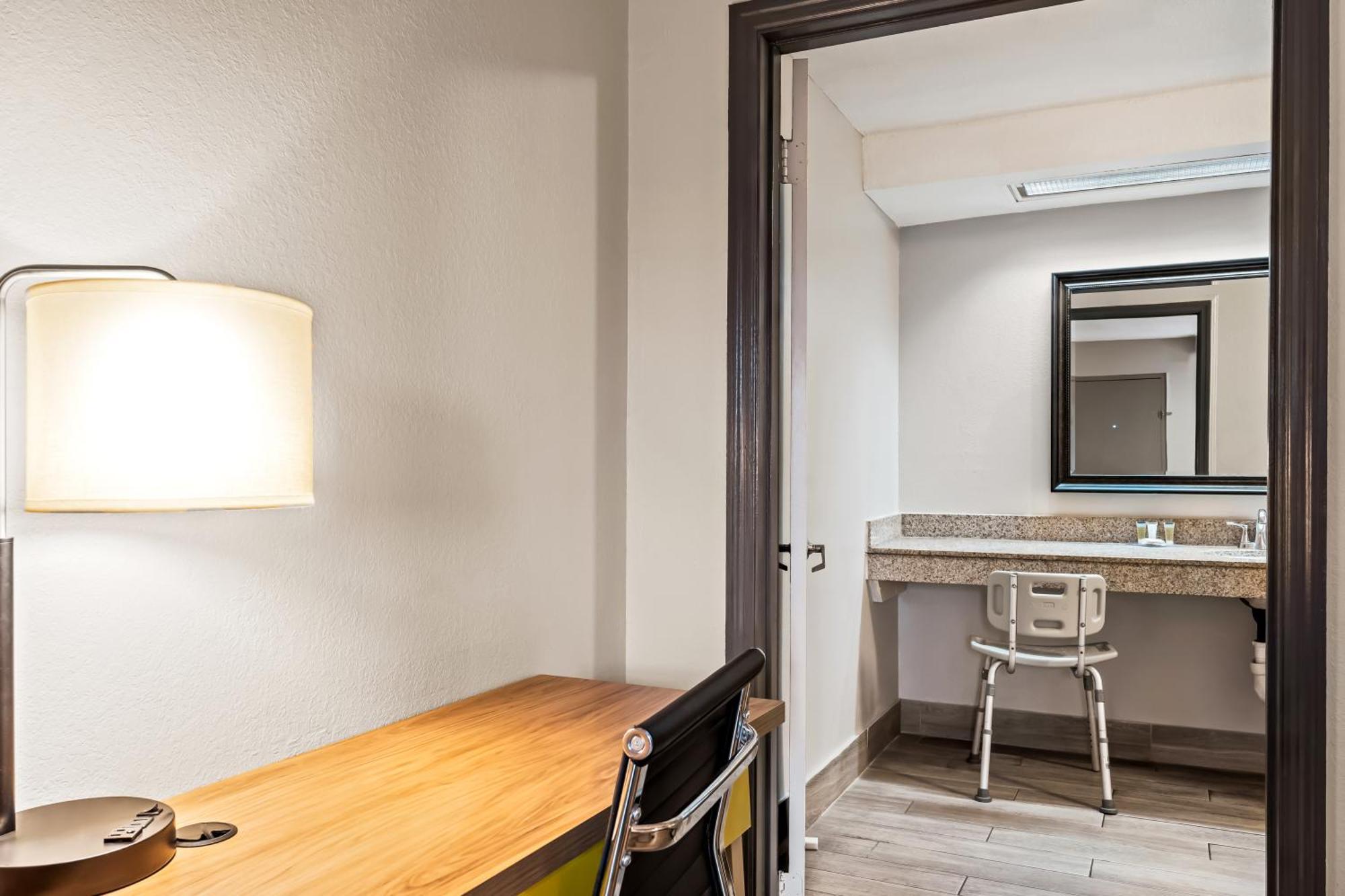 Days Inn By Wyndham Bainbridge Exteriér fotografie